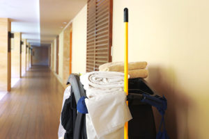 ホテルや旅館など宿泊施設の客室における具体的な臭気対策と費用やルームメイク